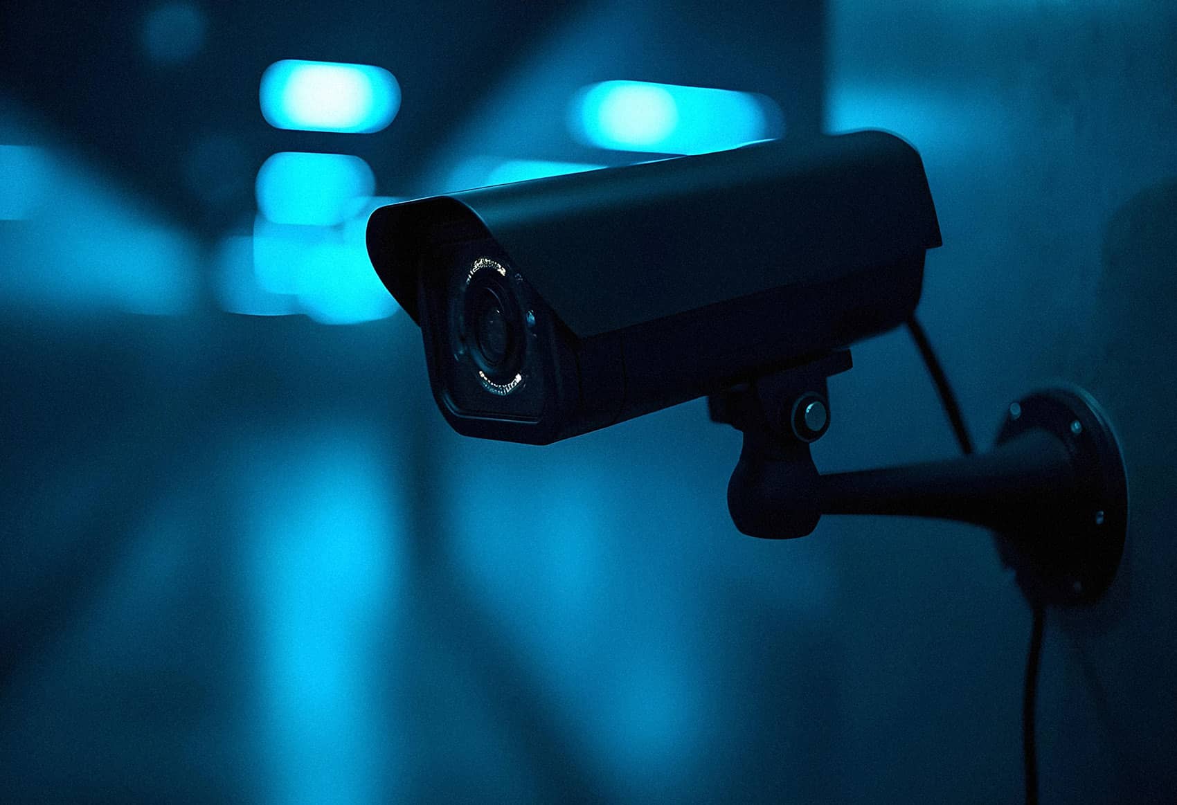 camaras-de-seguridad-modernas-en-interiores